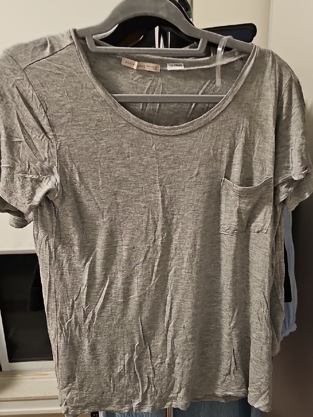 Active Basic Heather Gray Short Sleeve Pocket Tee